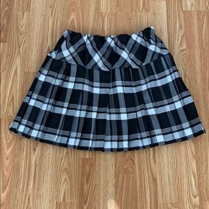 Plaid skirt black and white